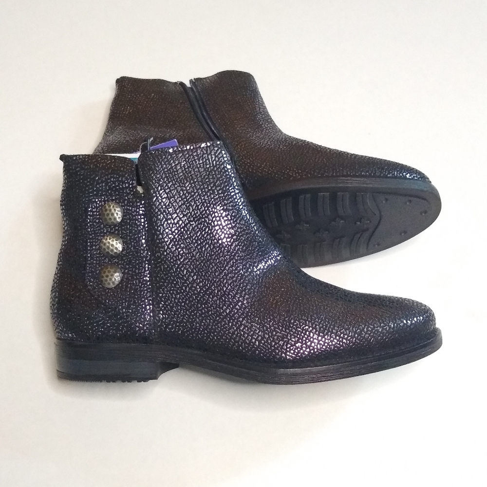 Bos & Co Sheridan black & metallic ankle boots